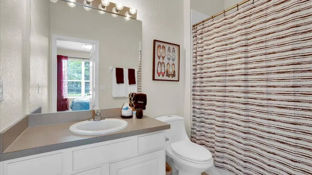7739 Comrow Windsor Hills Resort
