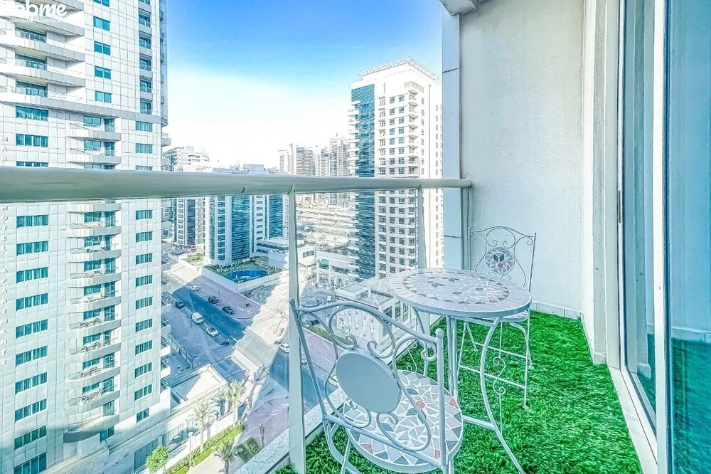Plush Studio Having Lake View by Bnbmehomes