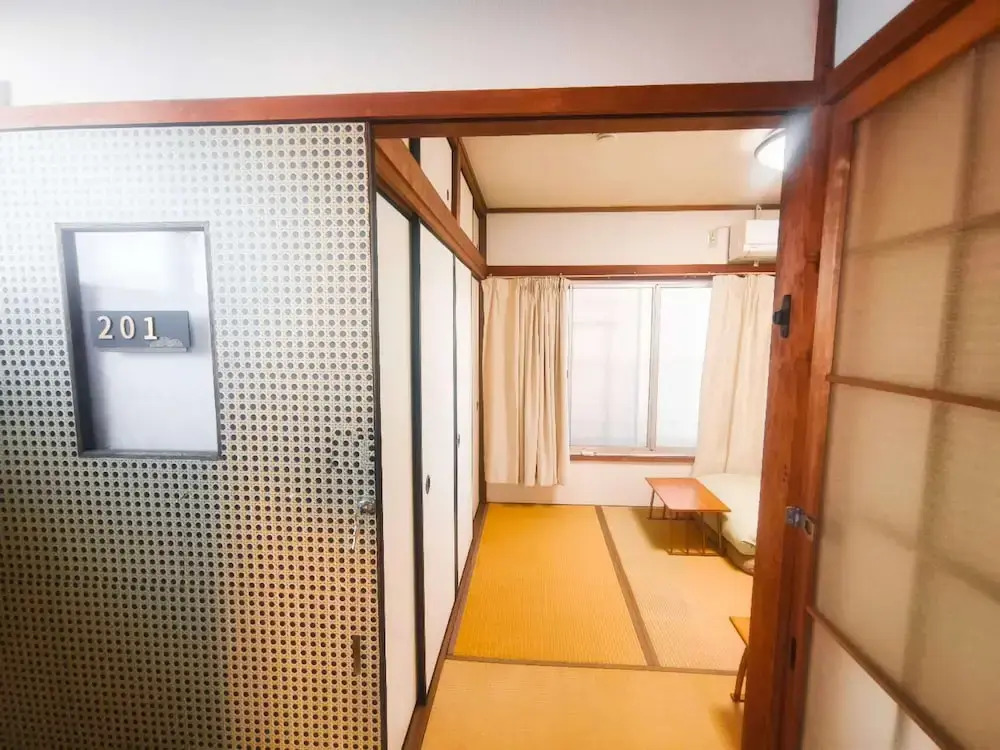 奈良清舎 事故防止の観点から18歳-55歳の方限定 最低2泊 For guests aged18-55only, two nights at least