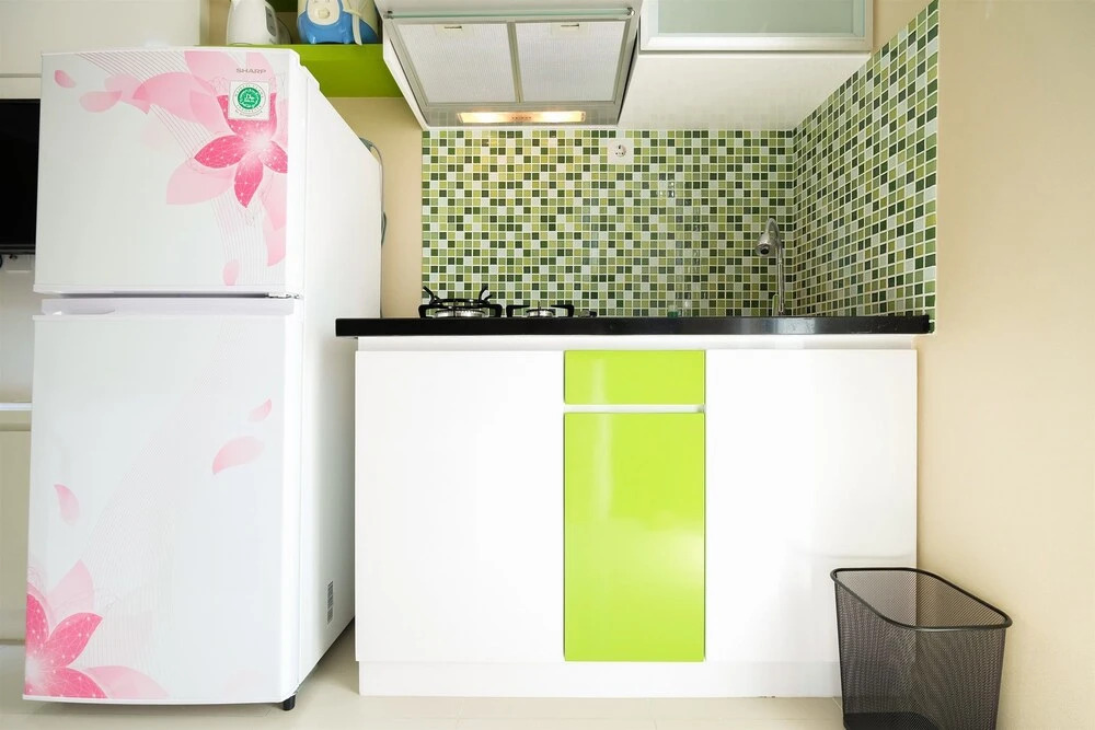 Modern and Minimalist Studio Bassura City Apartment