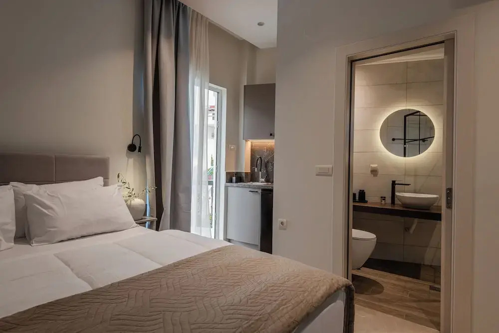 Noma Suites Tolo