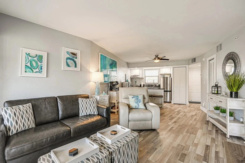 2 Mi to Beach! Unit w/ Pool Access on Marco Island