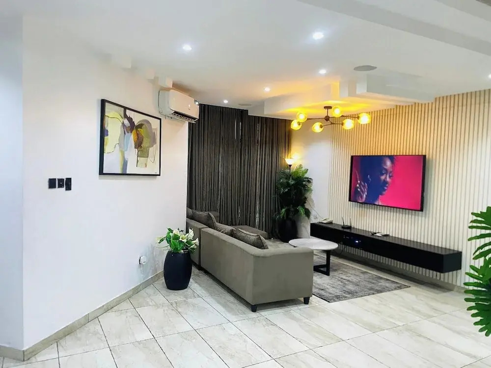 The Azaria Hotel and Apartments