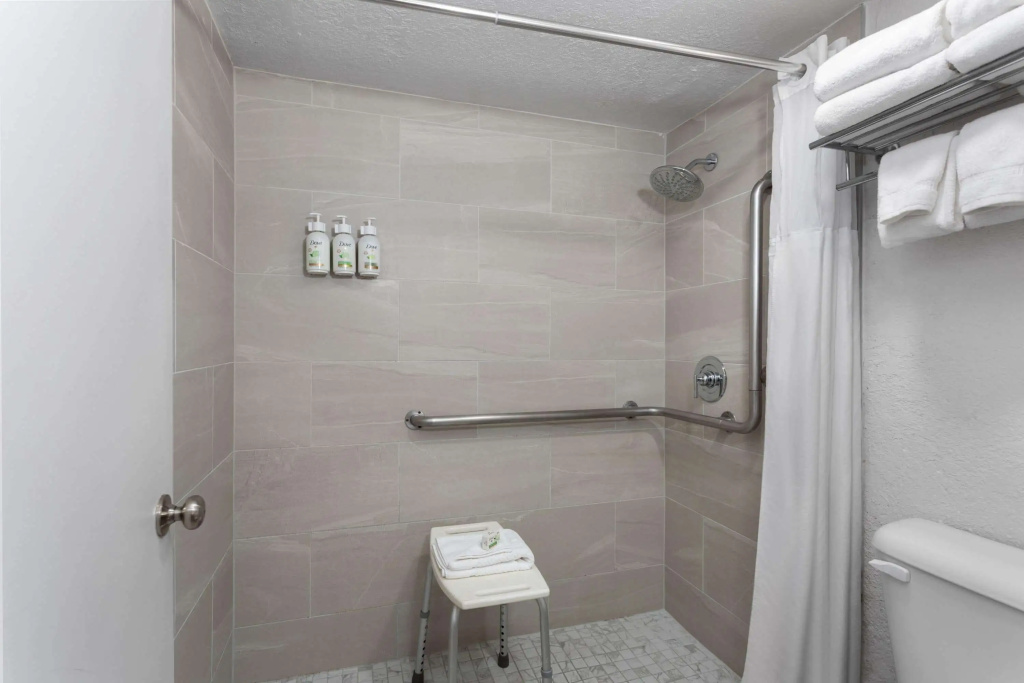 Baymont by Wyndham Orlando Lake Buena Vista South