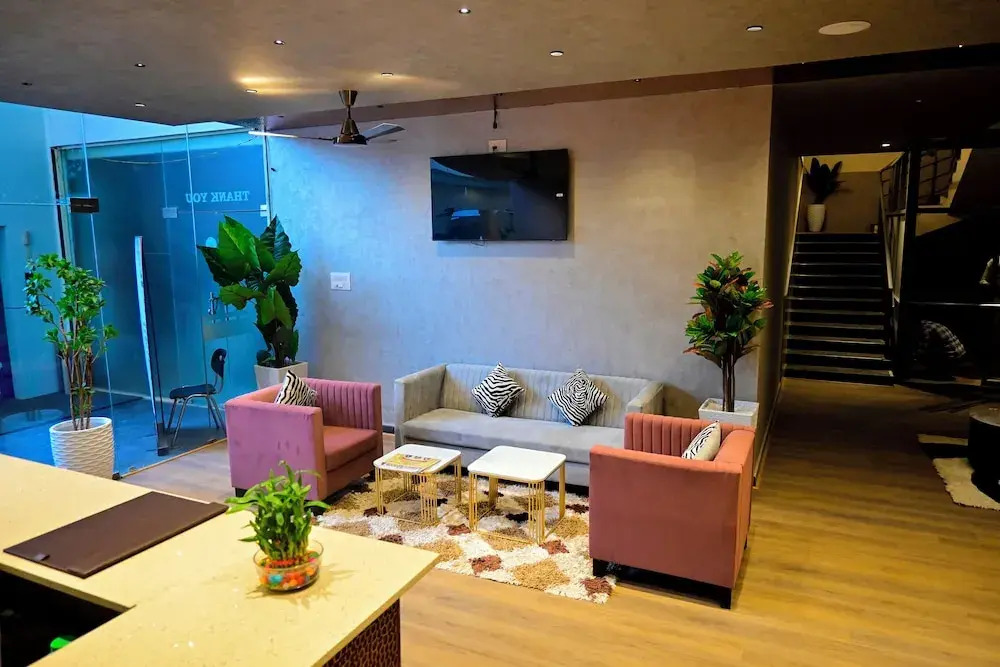 Hillside Hotel