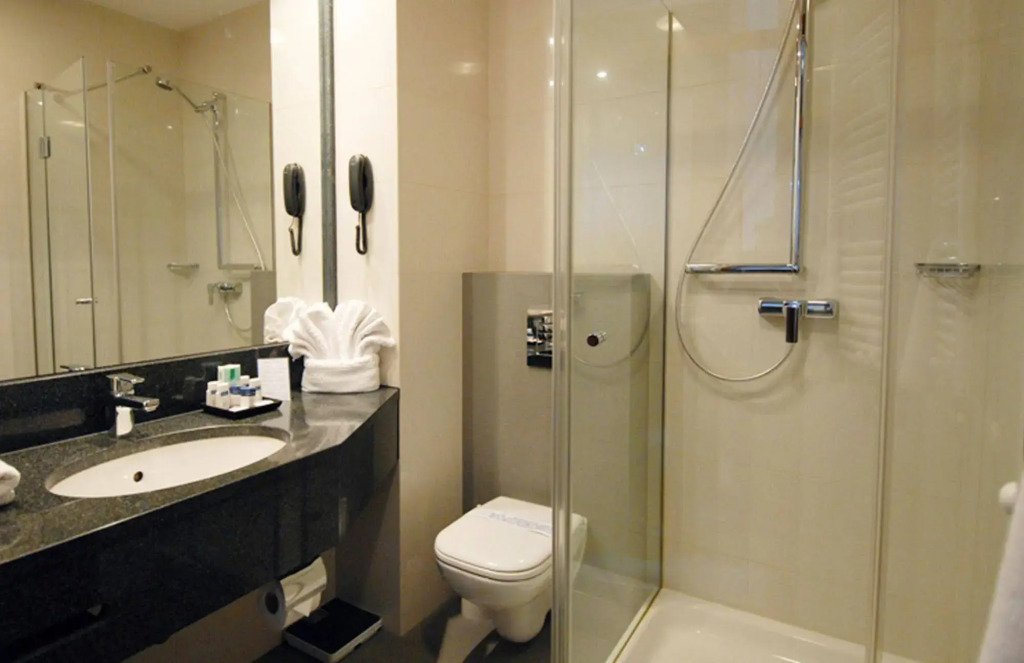 Booking Hotel & Spa