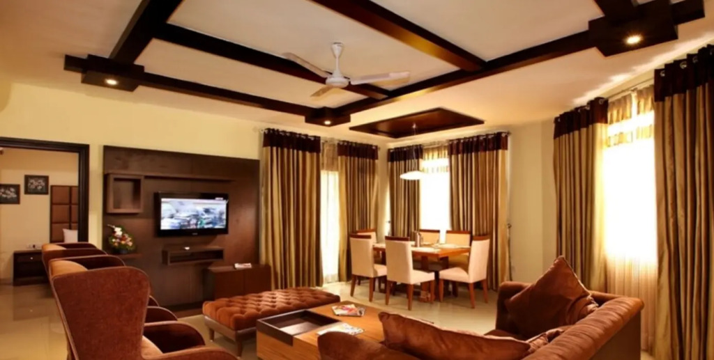 The Golden Suites & Spa, Calangute, 5 mins odd drive to the beach