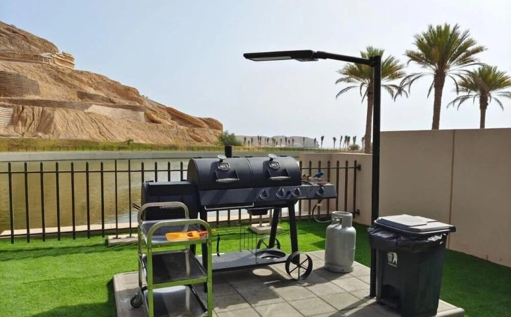Villa Bay