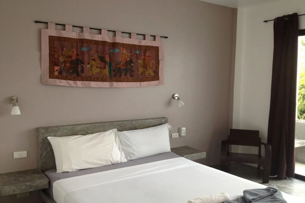Sairee Sairee Guesthouse