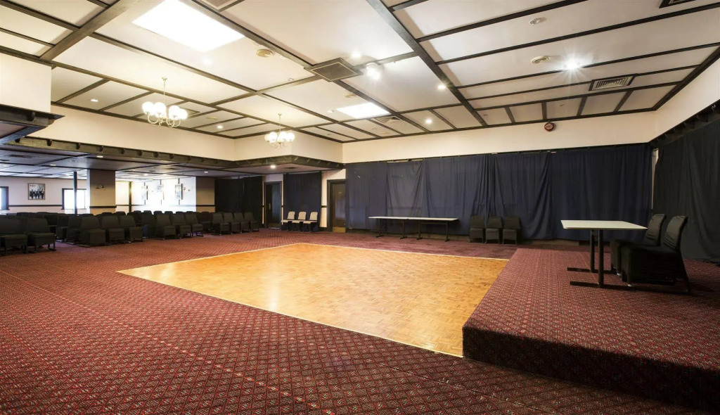 Parkway Hotel