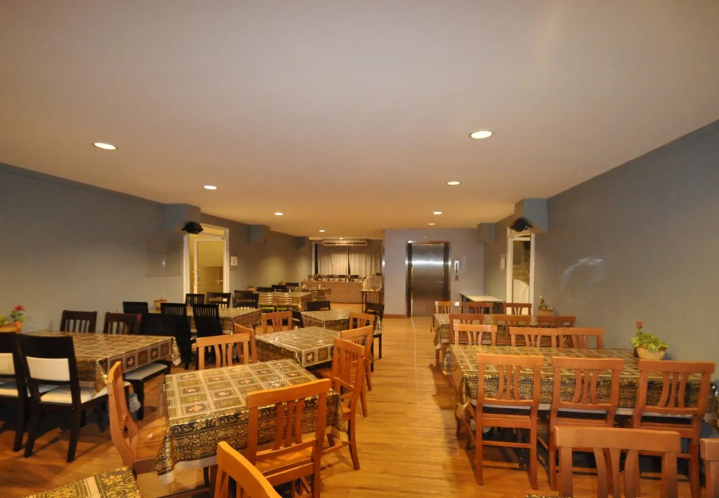 Kriss Residence