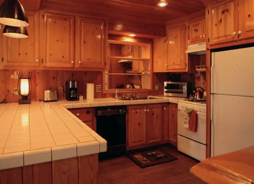 Silver Pines Lodge
