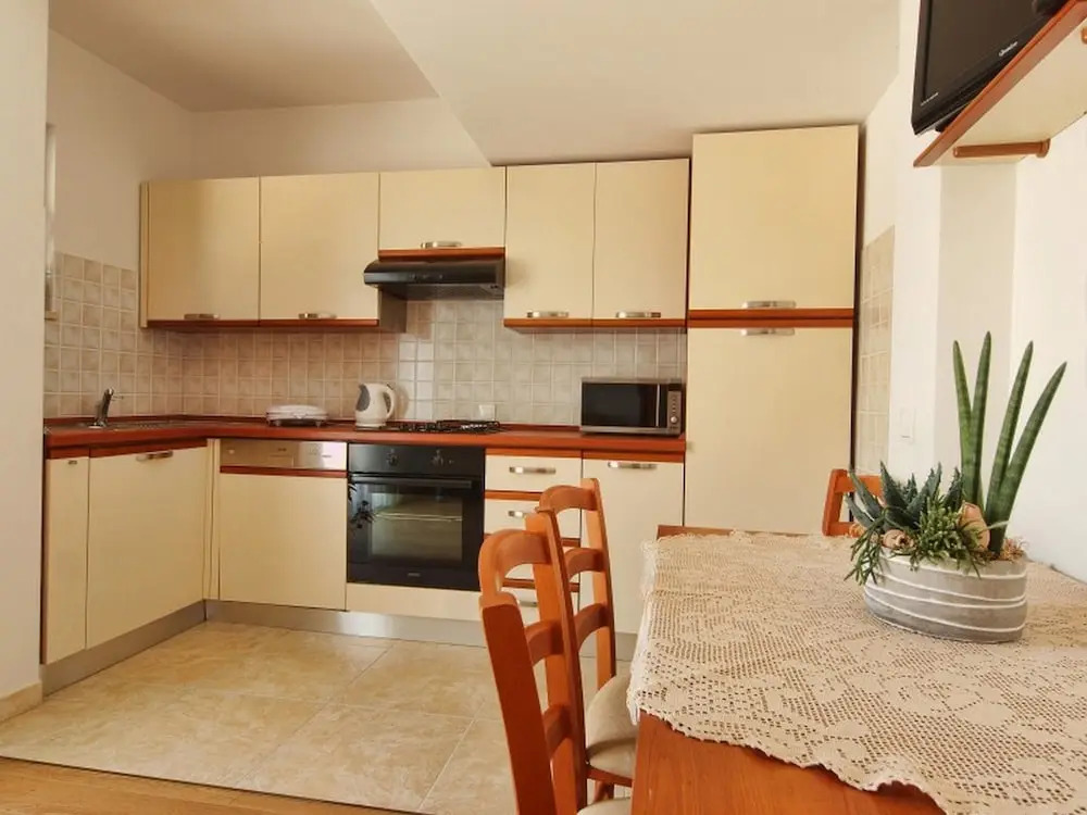 Apartments Anuška