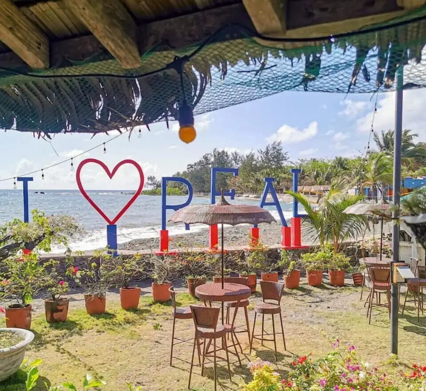 Appleton Little Paradise Beach Resort
