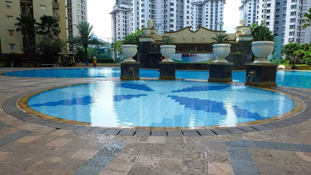 Comfortable 2BR Apartment at Mediterania Palace Residence