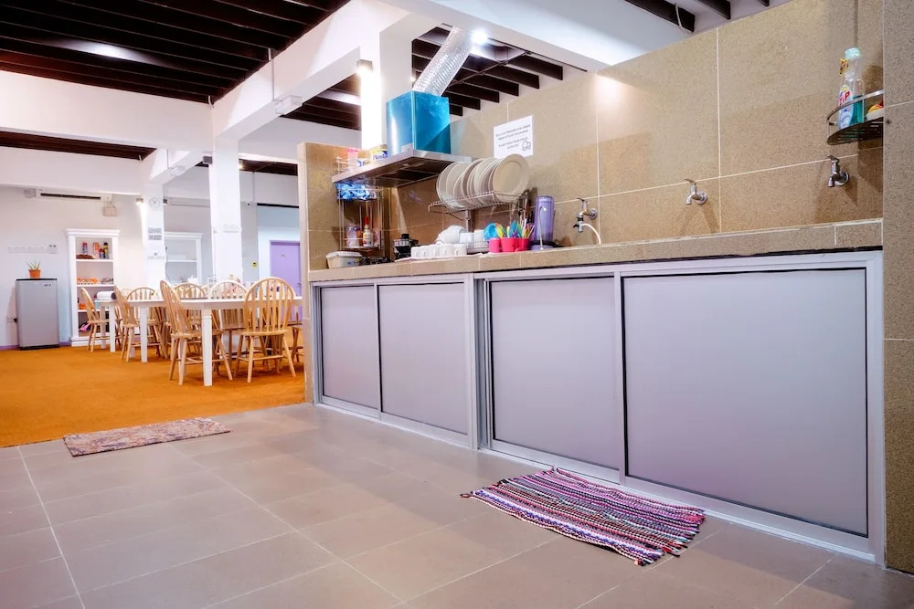 River Jazz Guest House - Hostel