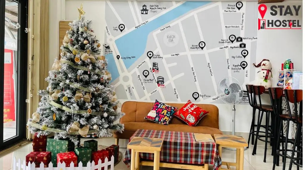 STAY hostel - 300m from the ferry