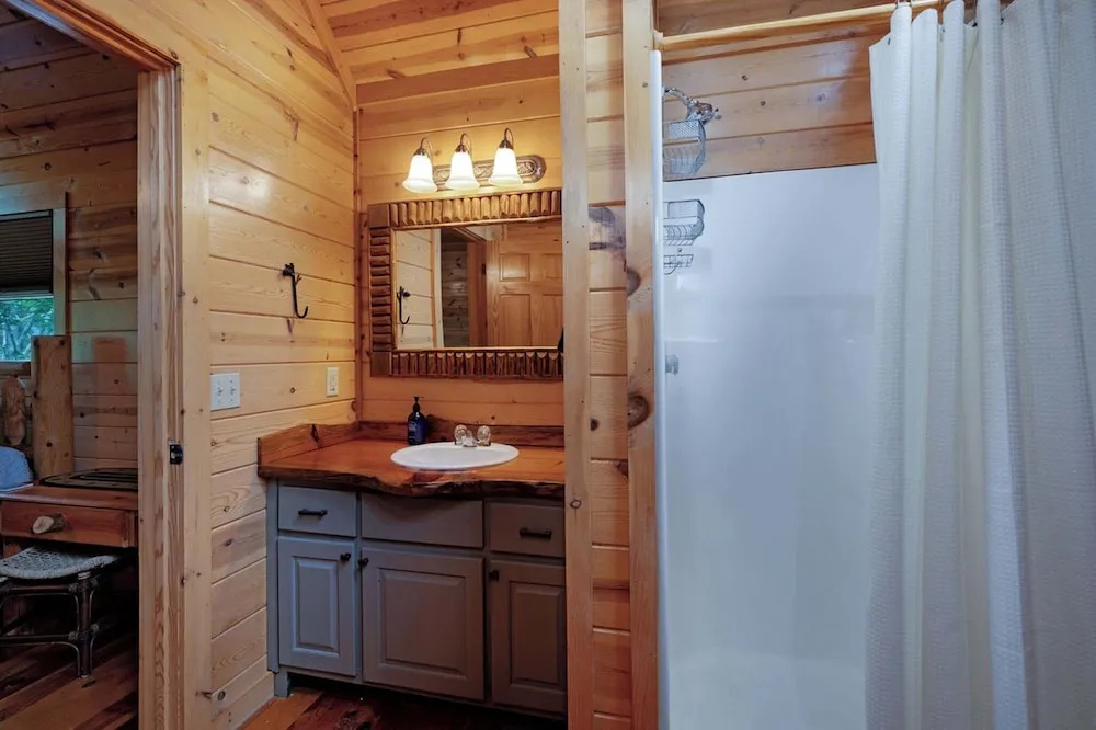 Whippoorwill Calling - Endless Mountain Views, Hot Tub and Fire Pit