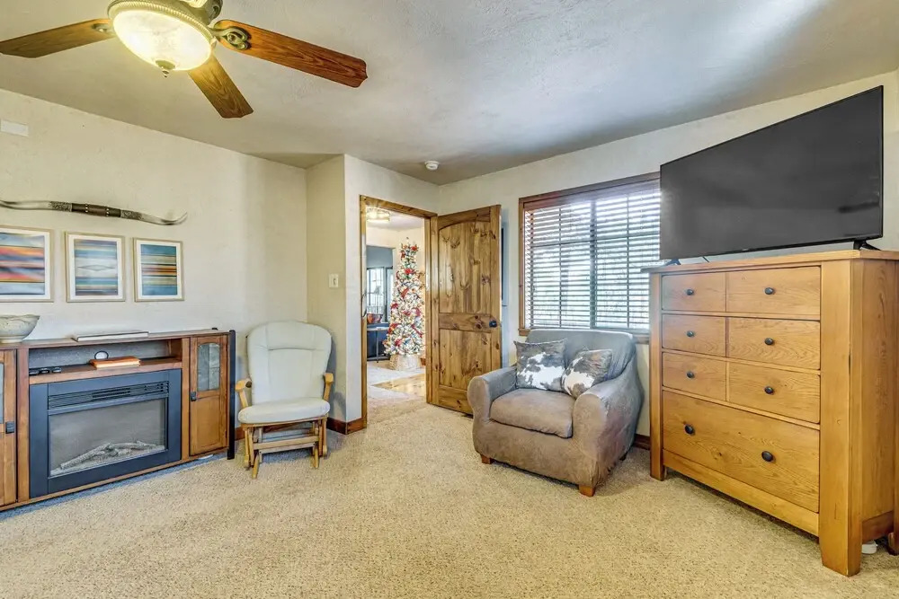 Hot Tub Haven w/ Game Room & Grill in Ruidoso!
