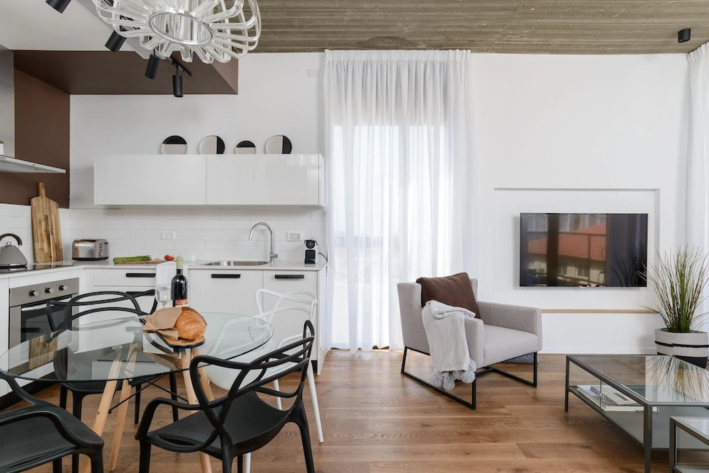 Rambam Residence nachalat binyamin By Localz