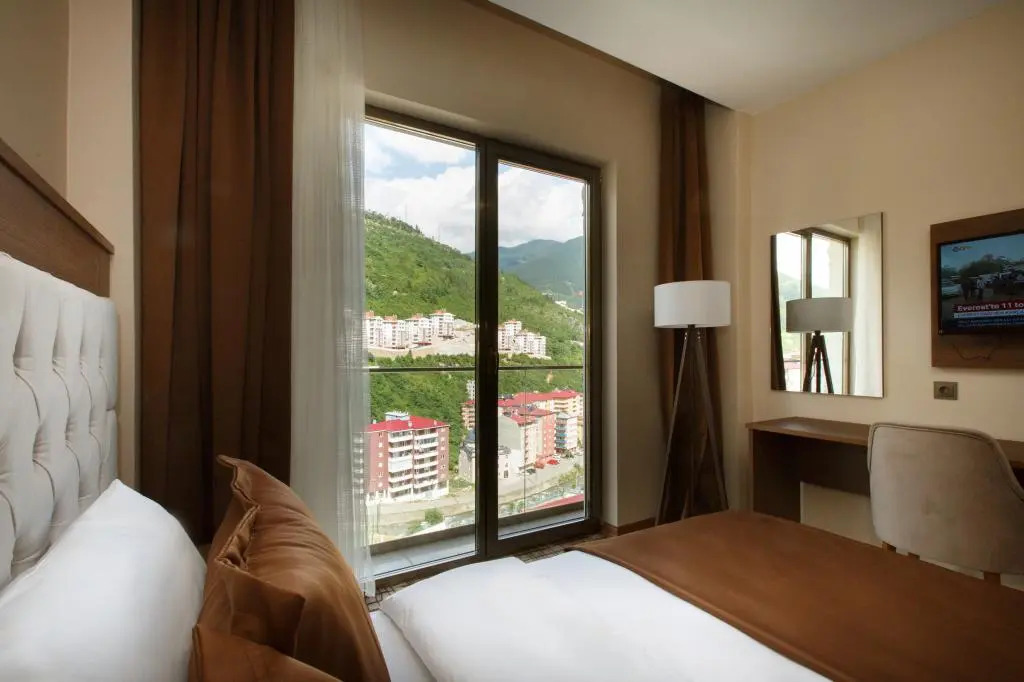 Grand Mela Hotel