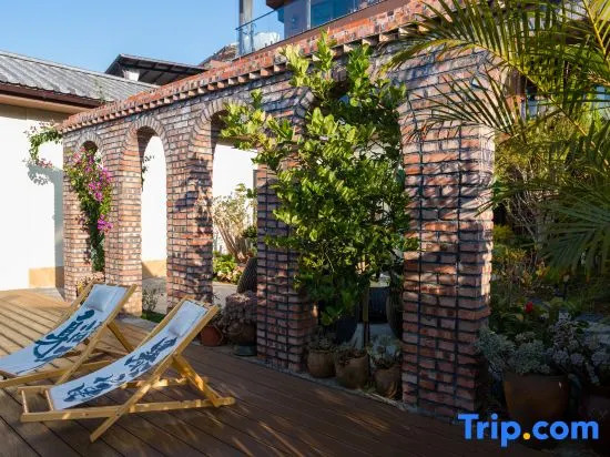 Mangshi Yunshangju Holiday Boutique Homestay (Dai Ancient Town Branch)