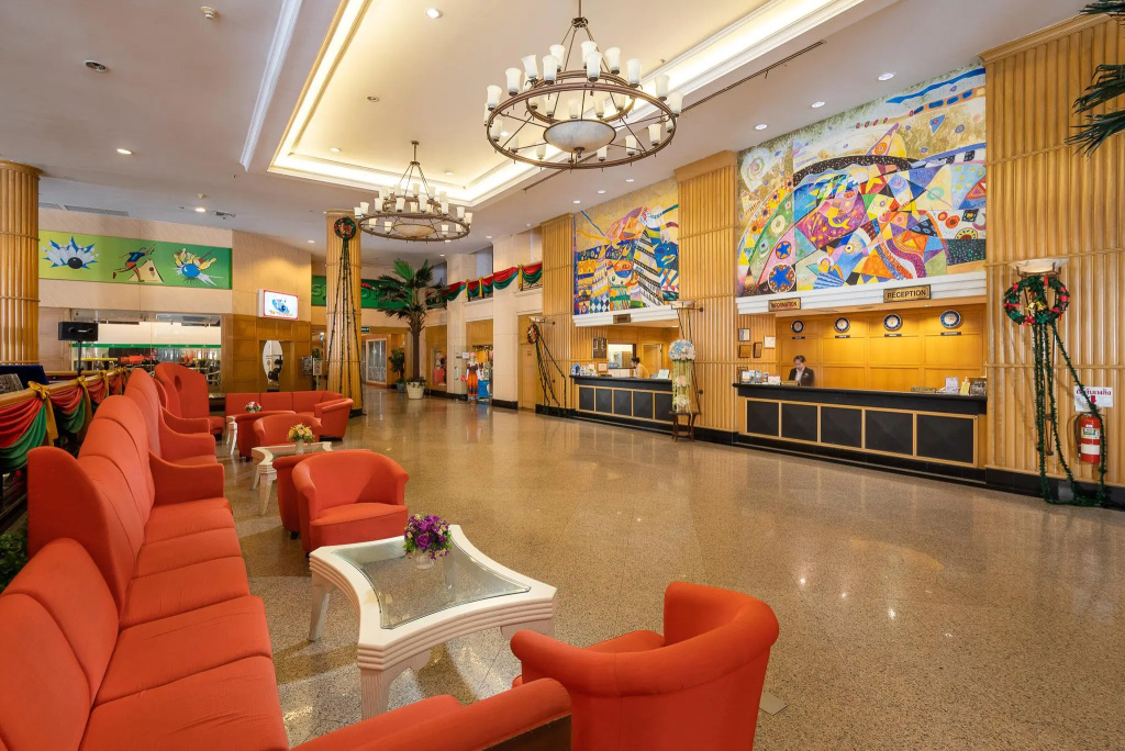 Jomtien Palm Beach Hotel & Resort - Family-Friendly