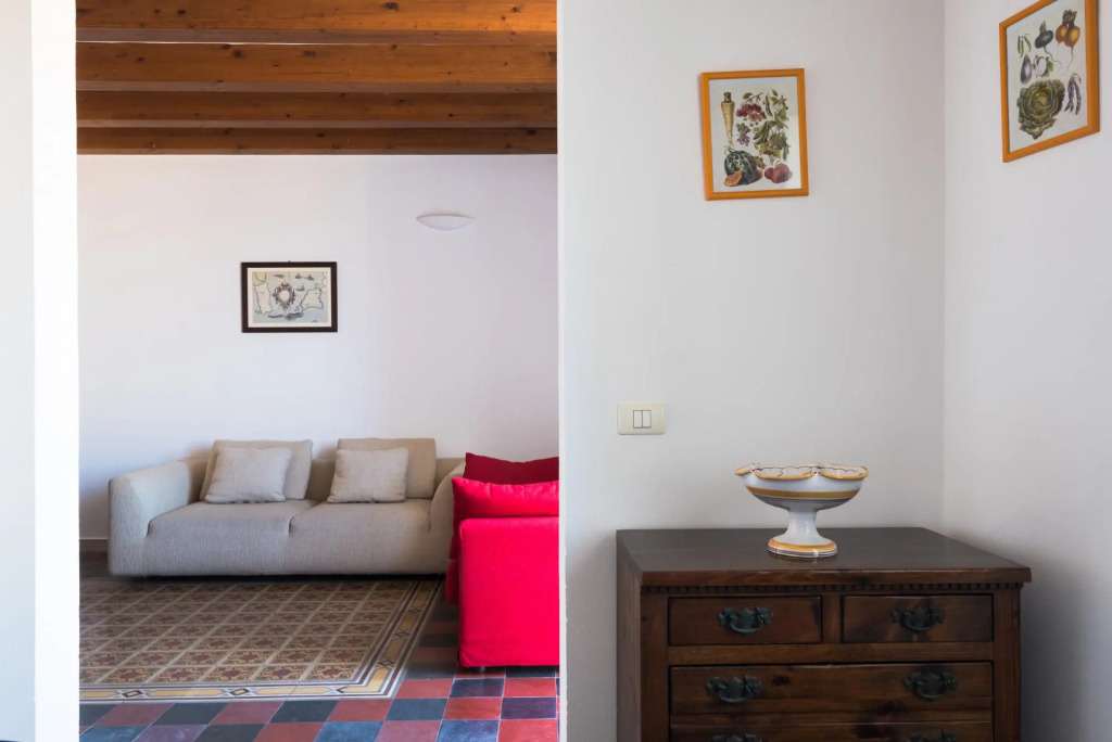 Aretusa Apartment With Balcony by Wonderful Italy