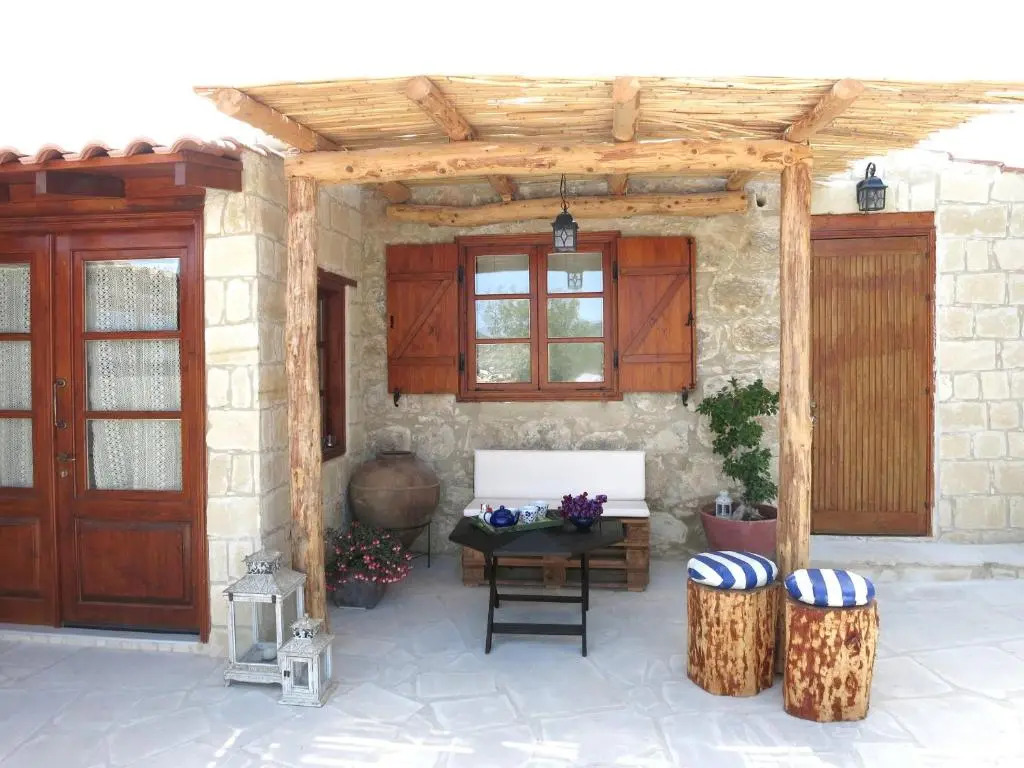Simona Stone House