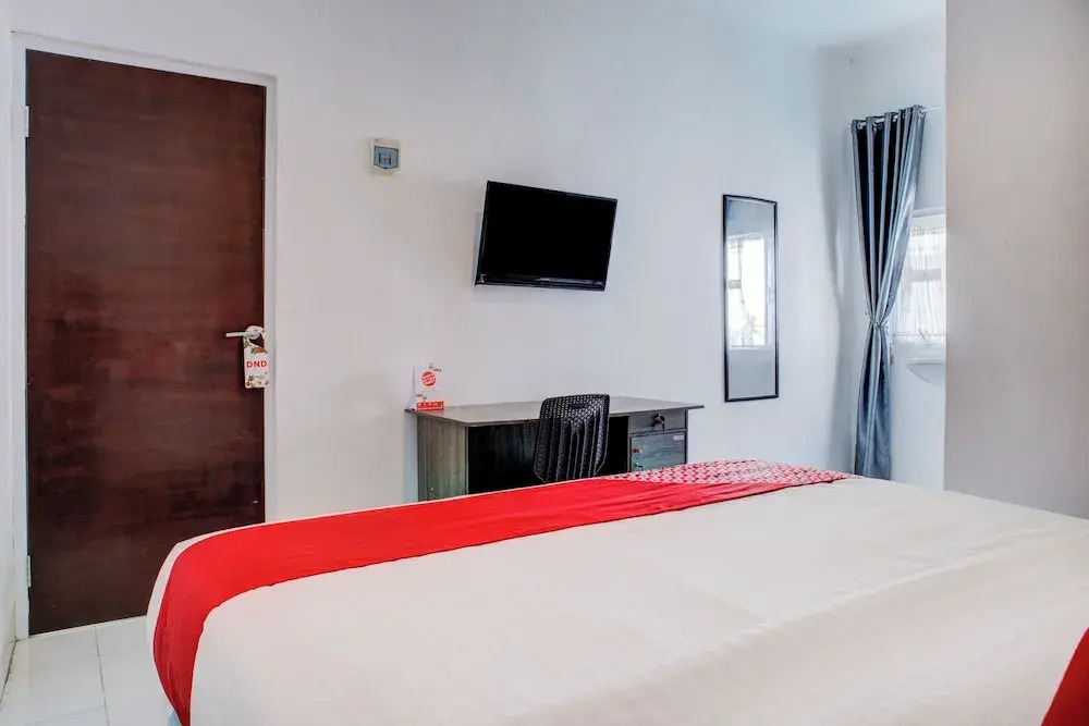 Wisma Yani Syariah by OYO Rooms