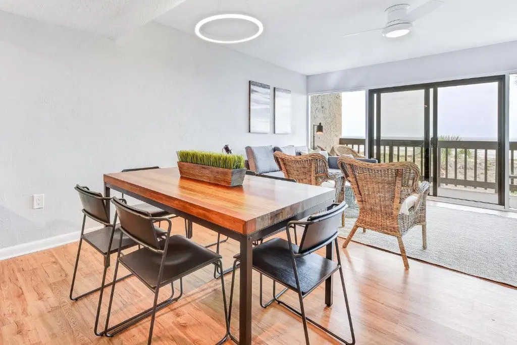 Island View, 2 Bedrooms, Sleeps 8, Ocean Front, Pool, Tennis, WiFi
