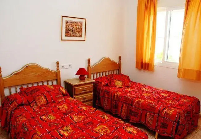 Bungalow with garden, terrace in Alicante