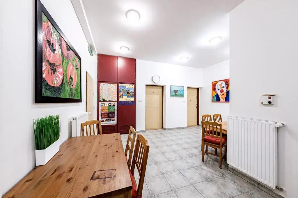 Gozsdu Spacious Apartment