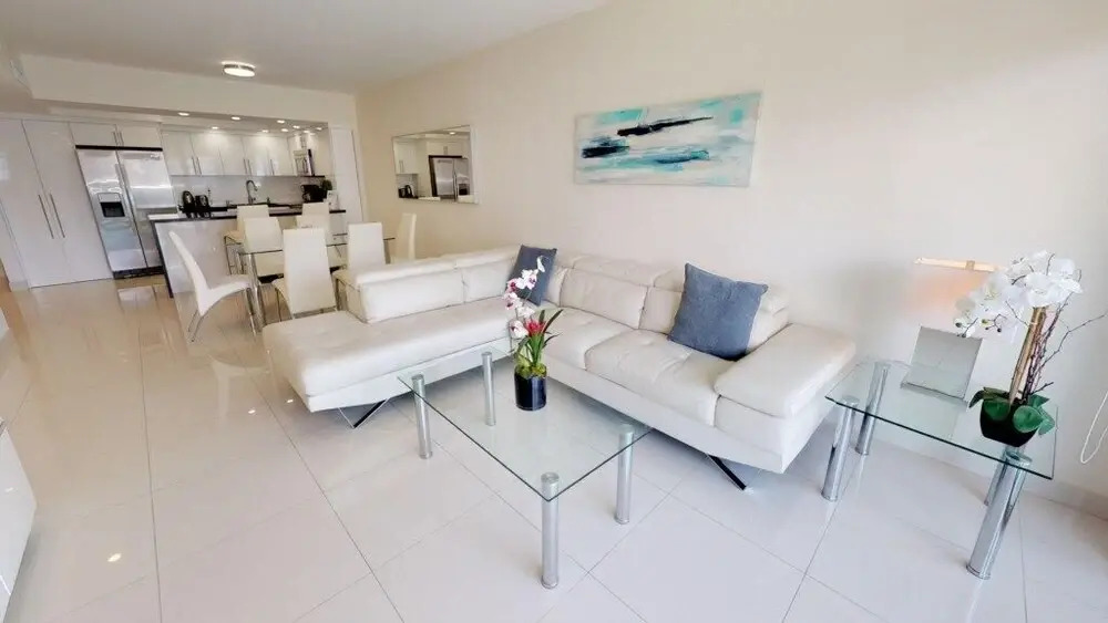 Premium 1 Bedroom +den Ocean View Or925