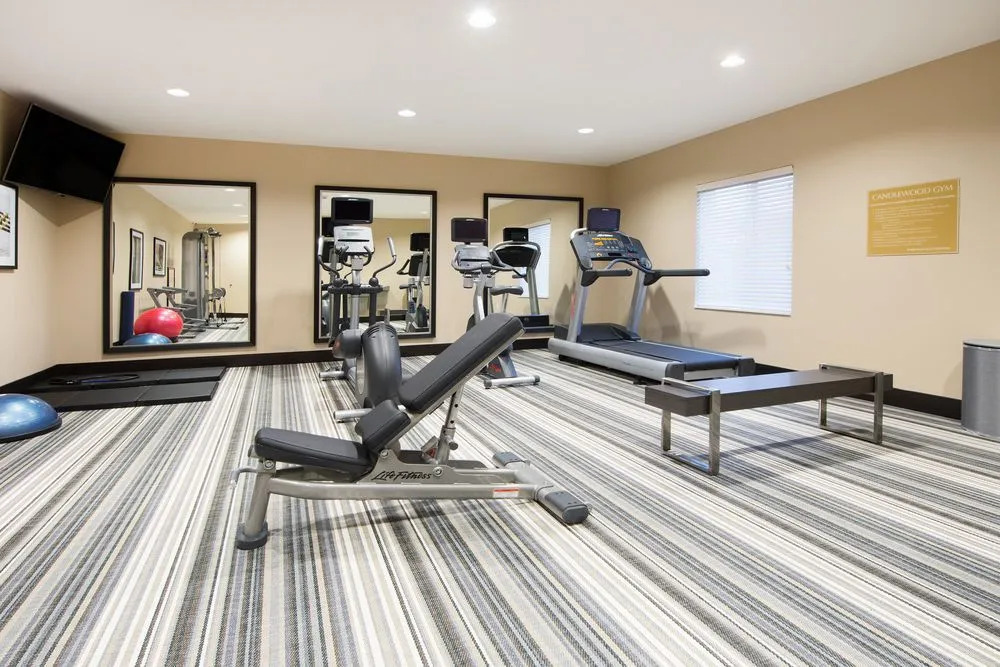 Candlewood Suites Columbia Hwy 63 & I-70 by IHG