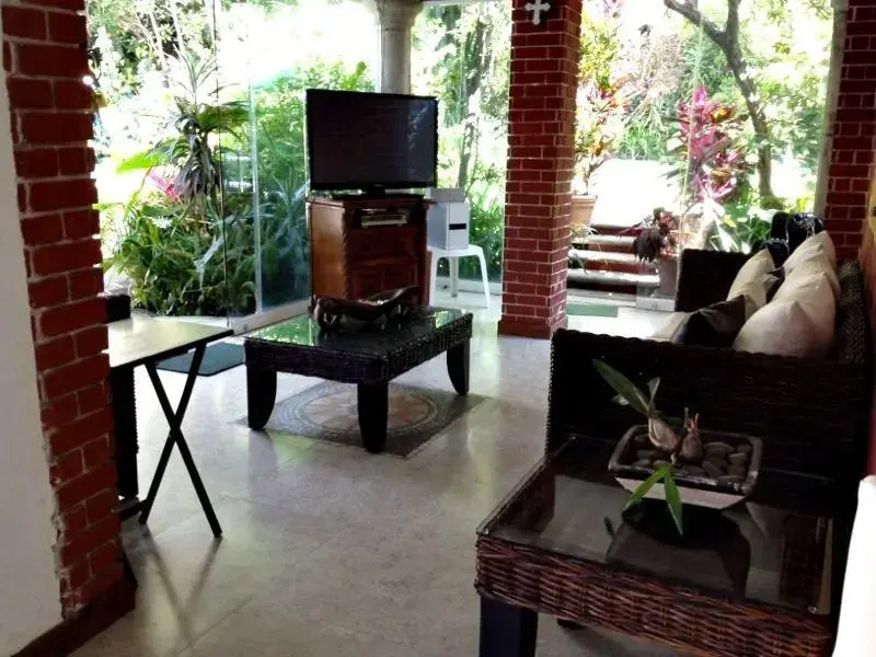 Grupo Kings Suites - Motolinia 46