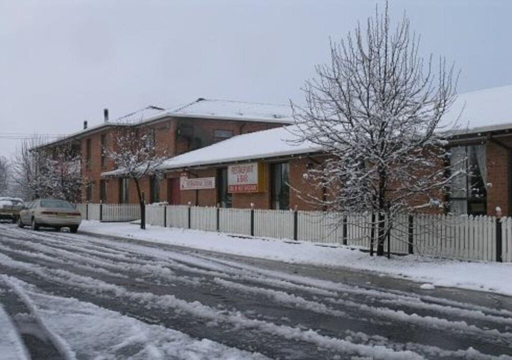 Snowgate Motel