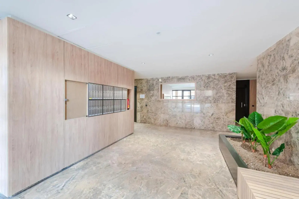 Premium Accomodation in La Rosaleda - Madrid