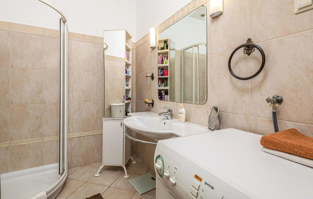 Nice Apartment in Opatija With Wifi and 1 Bedrooms