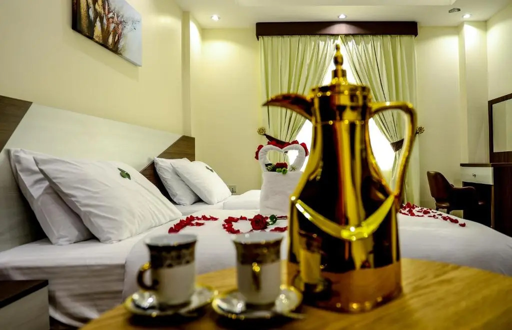 F & H Hotel