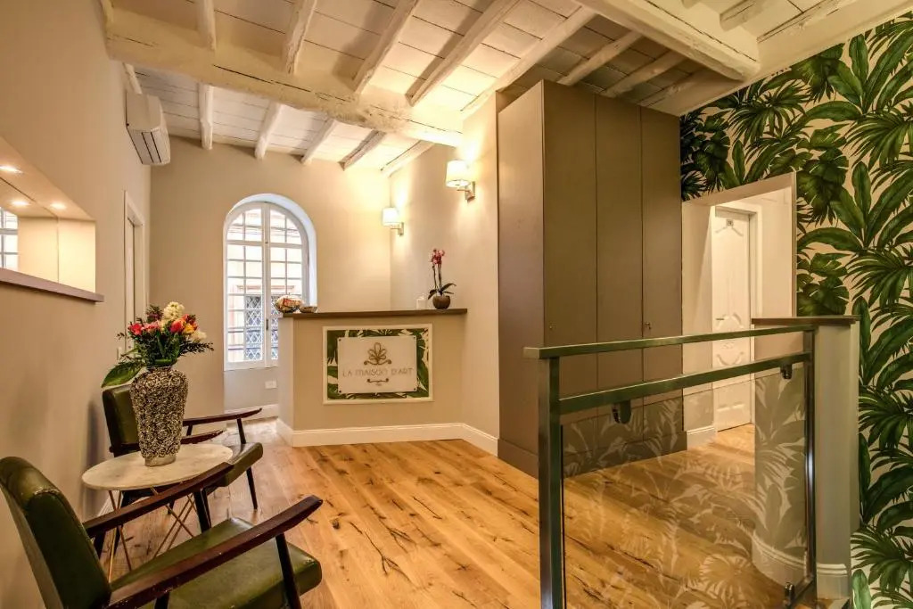 Vite 21 Luxury Room