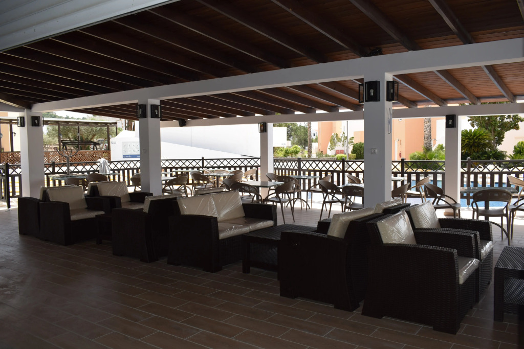 Matina Pefkos Aparthotel