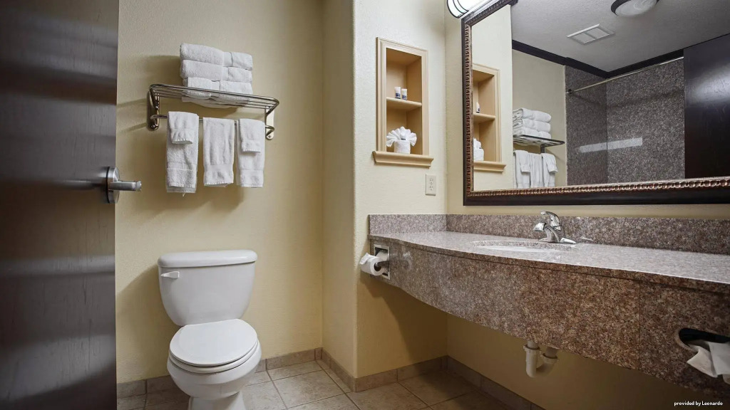 Best Western Plus Royal Mountain Inn & Suites