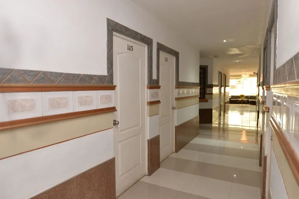 Rizzo Plaza Hotel