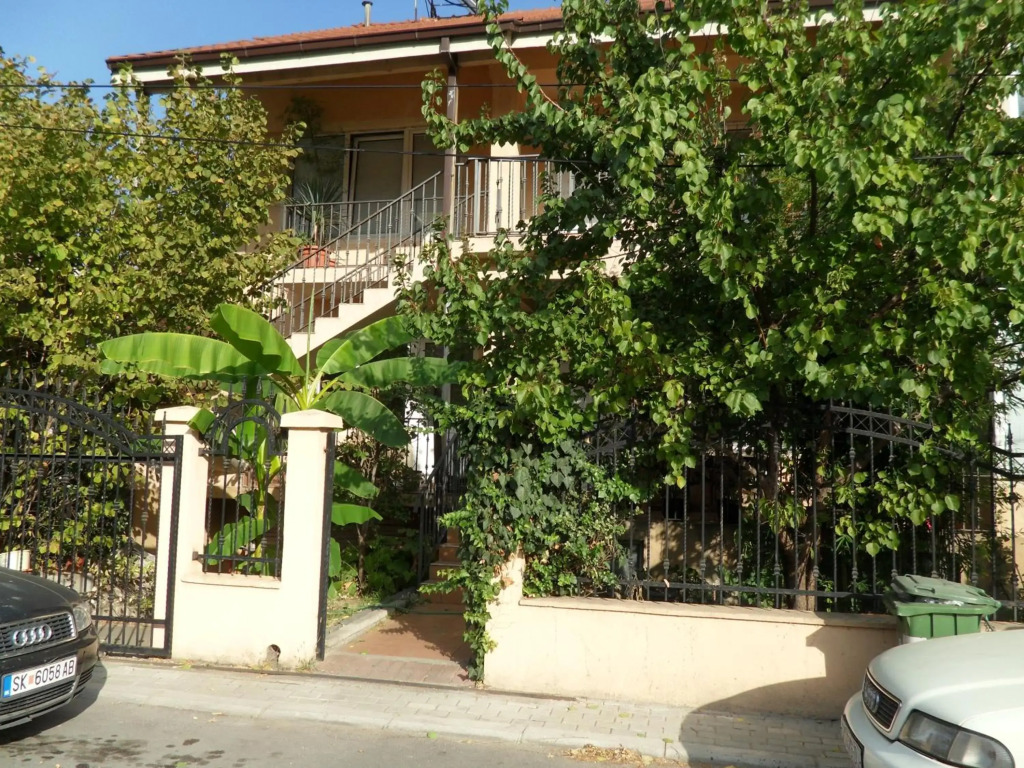 Misko's Guest House