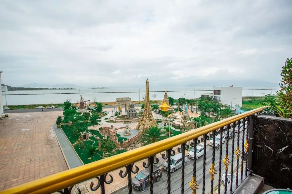 Paradise Apartment Danang