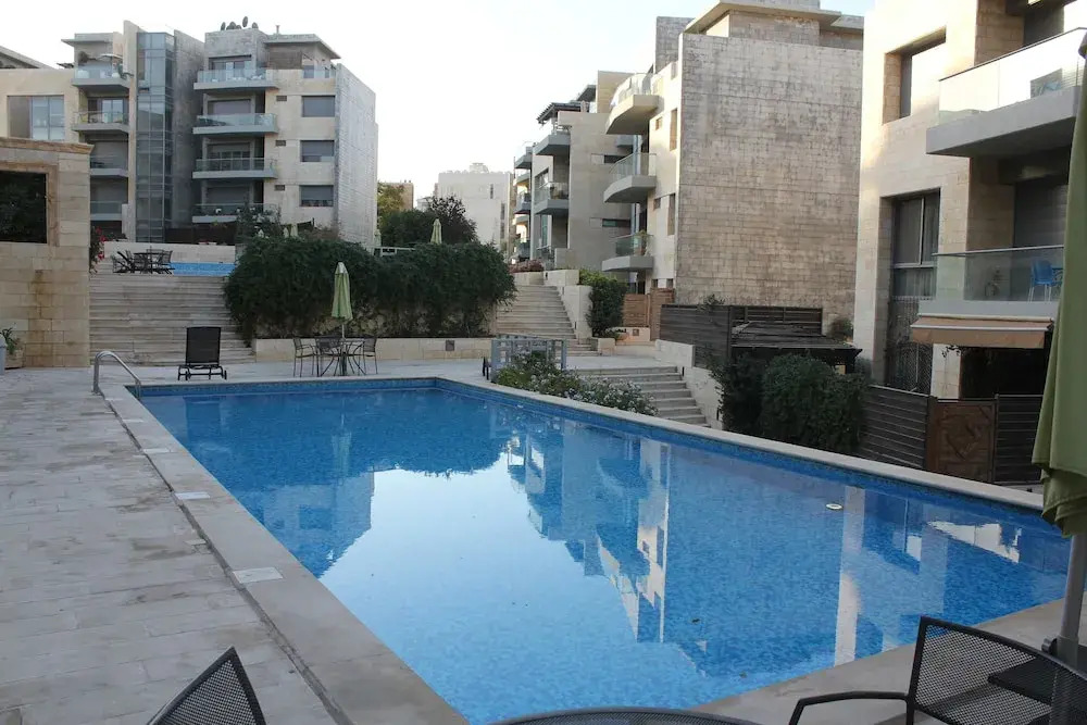Modern Resort like with pool
