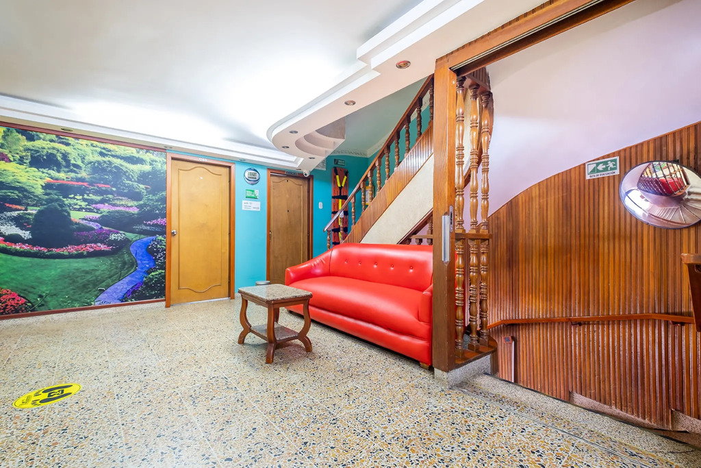 Hotel Almirante
