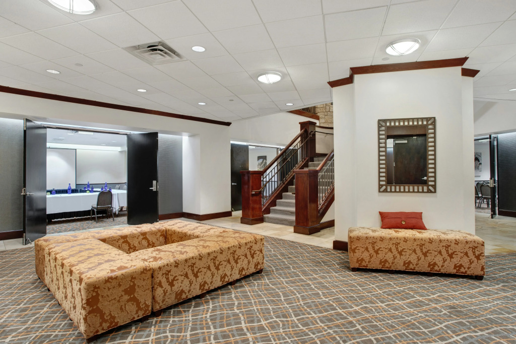 The Emily Morgan Hotel - A DoubleTree by Hilton