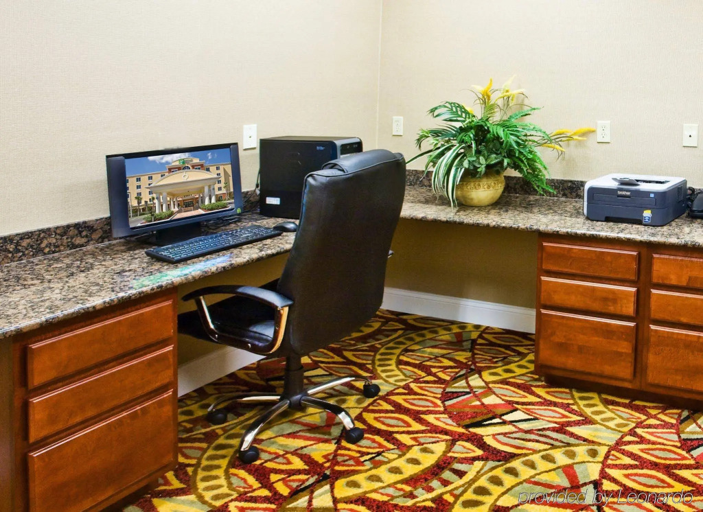 Holiday Inn Express Hotel & Suites Port St. Lucie West by IHG